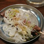 四文屋 - ねぎ盛りの串です