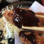 日光うどん - 次に卓上のソースで