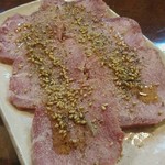 肉料理 大森 - 厚切り塩タン(1/2カット頼みました)