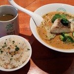 麺屋 六感堂 - オマール海老のアメリケーヌエスプーマ(限定)とズワイガニのバターライス（限定チャコ飯）