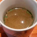 麺屋 六感堂 - オマール海老のアメリケーヌエスプーマ(限定)のコンソメスープ