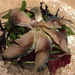 ビストロ ヴァン マルシェ - 燻製した金華サバと立川野菜のサラダ　580円。