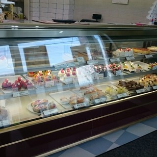 お菓子の家モンマルトさとう_2