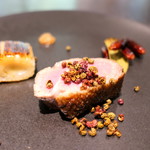 イチリン ハナレ - シャラン産鴨に四川唐辛子と山椒