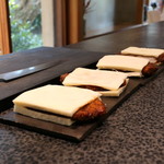 イチリン ハナレ - カツサンド切られる前