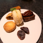 イチリン ハナレ - 小菓子盛り合わせ