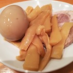 六厘舎 - ３点盛250円