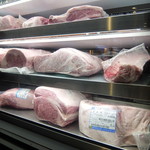 炭火焼肉ぐら - 肉 ショーケース