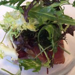 南部亭 - ブリの軽い燻製とにこごり ハーブのソース