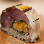 うを徳 - 2017.12 函館バフンウニ海苔巻き入り松輪鯖棒寿司