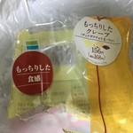 ファミリーマート - その他写真:「もっちりしたクレープ(ザックザクチョコ&バナナ)」(税込168円)