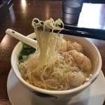 華記茶餐廰 - 麺リフトしてみました