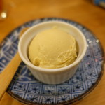 じじばば木馬亭 - ロースとピスタチオアイス