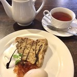 カフェ＆パスタ　パパス - 紅茶のシフォンケーキのセット