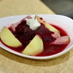 波へい - じゃがいもとベーコン ビーツのソース