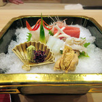 ぎをん 福志 - 4.造り:瀬戸内カワハギ/カワハギ肝/本鮪/剣先イカ/カワハギの皮湯引き(肝醤油と土佐醤油)