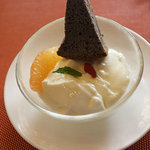 Gastrogy HAKU TAKU - 杏仁豆腐