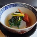 行楽庵 - 里芋、蕪の煮物椀（2017/12）