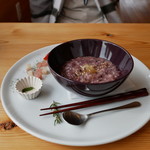 えほんとカフェ - ハーブとピクルスと五穀がゆ