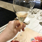 クイントカント - 乾杯のシャンパン