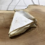 クイントカント - 黒トリュフ入りブリアサヴァラン