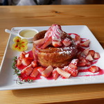 えほんとカフェ - 窯焼きパンケーキ（季節）