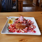 えほんとカフェ - 窯焼きパンケーキ（季節）