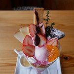 えほんとカフェ - えほんとパフェ