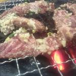 炭火焼肉 寿苑 - ガーリックハラミ