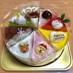 銀座コージーコーナー - 料理写真:2017年クリスマスケーキ
(8つのクリスマスアソート)¥3300