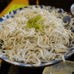 ごはん屋さくら - しらす釜揚げ丼