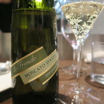 オステリア・オリエーラ - 29年12月　Fontanafredda Moscato d’Asti Le Fronde