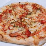 Pizza Carbo - 3種のトマトの完熟トマトのイタリアーナ 690円