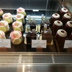 ショコラトリー・パティスリー ソリリテ - 今年は9種類も揃う、魅惑的な周年限定のケーキ（その3）