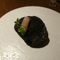 ル スプートニク - (2017年12月　訪問)甘鯛と梨。寝かせた甘鯛の風味と食感が、爽やかな甘さの梨と合っていました。