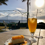 グリーンポスト - マンゴーチーズケーキ＆生パッションフルーツジュース