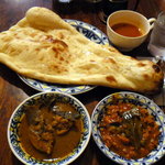 印度料理シタール - シタールランチ（1,239円）ナン（100円増し）