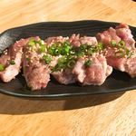 ホルモン焼もんもん - カシラ