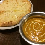 サマナ - チキンカレー、チーズナン