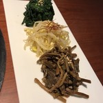 蕃 YORONIKU - ナムル