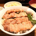 Hyou Tan - やきとり丼 700円。