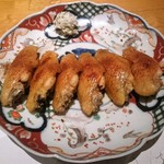 じどりや 穏座 - 焼物　淡海地鶏  雌　手羽塩焼