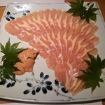 じどりや 穏座 - 淡海地鶏の鶏しゃぶ鍋　鶏むね薄切りと肝　