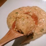 じどりや 穏座 - 淡海地鶏の鶏しゃぶ鍋　鶏つくねは適量を団子にして・・・