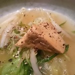 じどりや 穏座 - 淡海地鶏の鶏しゃぶ鍋　葉野菜､もやしと肝　