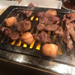焼肉 穏 - 