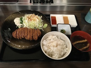 Motomura - 牛かつ麦飯セット