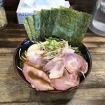 横浜ラーメンとんこつ家 - 