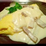 おず smoked和taste - 自家製ベーコンのクリームオムレツ