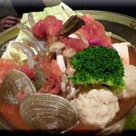 おず smoked和taste - 熱々鶏つくねと魚介のトマト鍋
